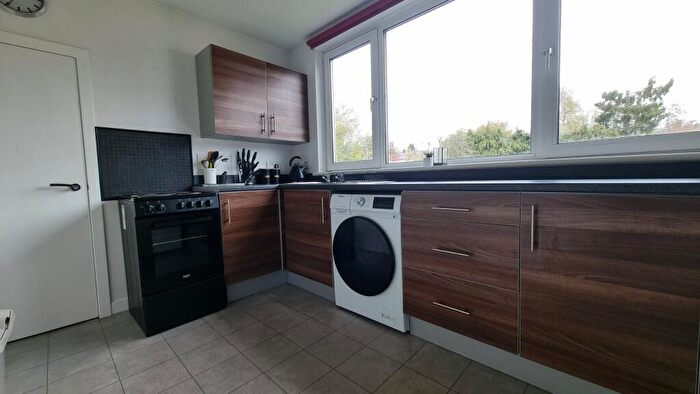 1 Bedroom Flat To Rent In Station Road, Banchory, AB31