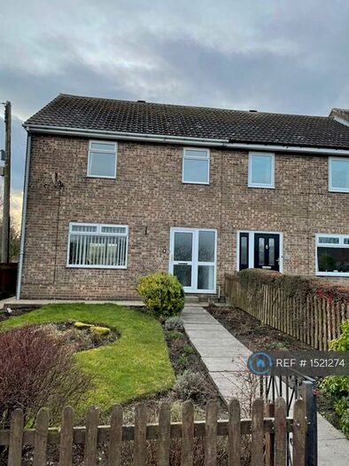 3 Bedroom End Of Terrace House To Rent In Pont View, Consett, DH8