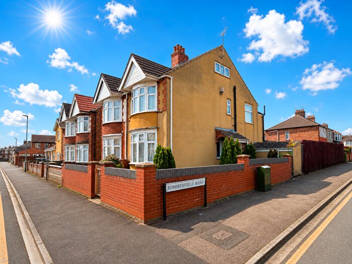 3 Bedroom Semi-Detached House For Sale In Cambridge Avenue, Peterborough, PE1