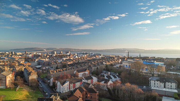 2 Bedroom Flat For Sale In Glenagnes Road, Dundee, DD2
