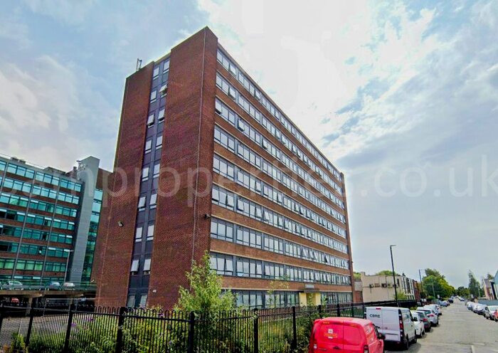 1 Bedroom Flat To Rent In Bed Apartment &# Grove House, Trafford, Manchester, M16