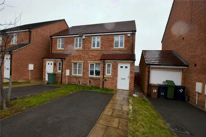 2 Bedroom Terraced House To Rent In Whinmoor Way, Leeds, West Yorkshire, LS14