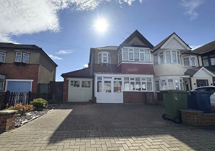 3 Bedroom End Of Terrace House To Rent In Torbay Road, Harrow, HA2