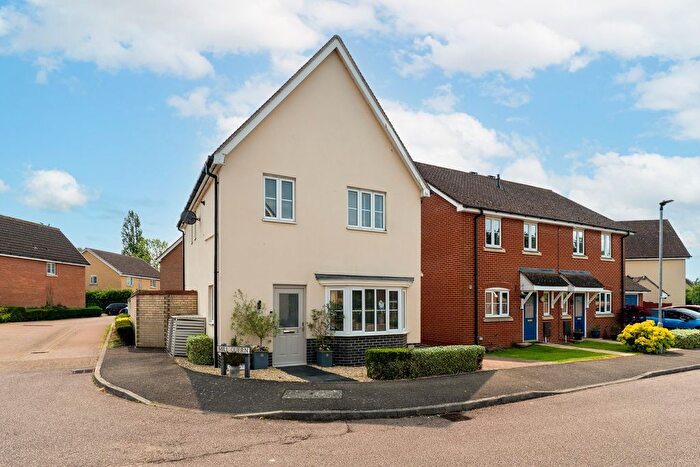 3 Bedroom Detached House For Sale In Highfields Caldecote, Cambridge, CB23