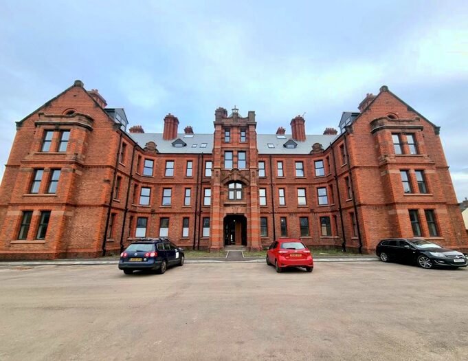 2 Bedroom Apartment To Rent In Gibson House, Gibson House Drive, Wirral, CH44