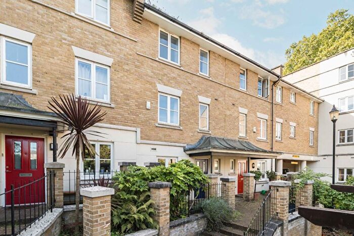 4 Bedroom Property To Rent In Charles Haller Street, Brixton, SW2