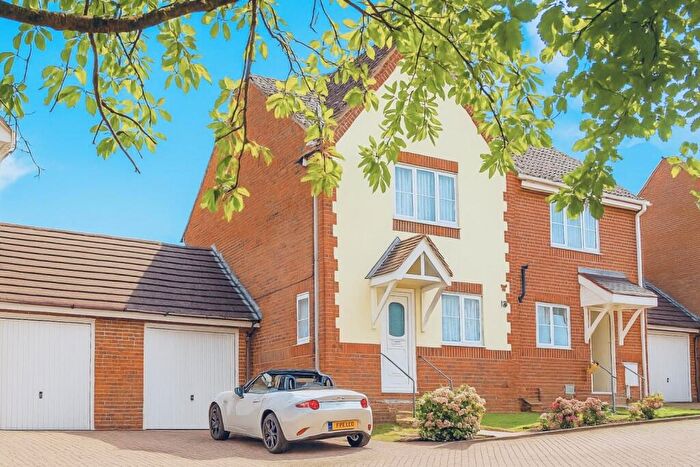 3 Bedroom Semi-Detached House For Sale In Porthmellin Close, Tattenhoe, Milton Keynes, MK4