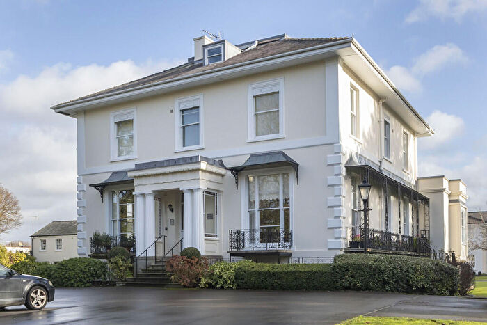 2 Bedroom Apartment To Rent In Harefield Grove, The Park, Cheltenham, GL50