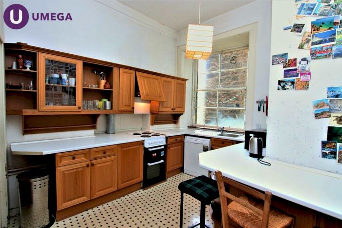 5 Bedroom Flat To Rent In Lonsdale Terrace, Meadows, Edinburgh, EH3