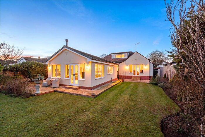 3 Bedroom Bungalow For Sale In Liverpool Road, Southport, Merseyside, PR8