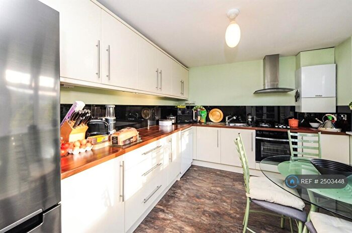 2 Bedroom Flat To Rent In North Twelfth Street, Milton Keynes, MK9