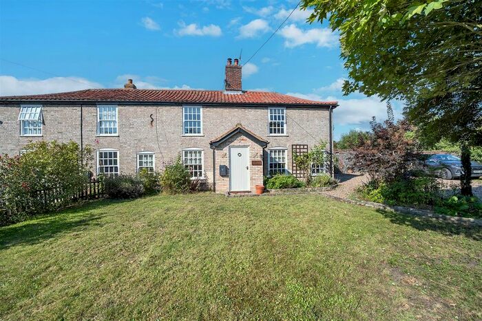 4 Bedroom Semi-Detached House For Sale In The Street, Norton, Bury St. Edmunds, IP31