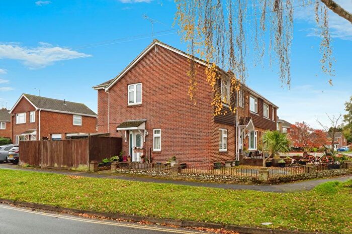 2 Bedroom End Terrace House For Sale In Avon Crescent, Romsey, Hampshire, SO51