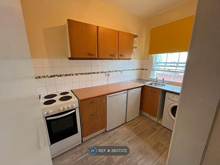 1 Bedroom Flat To Rent In Fore Street, Heavitree, Exeter, EX1