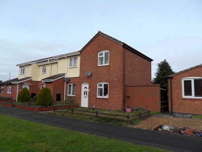 2 Bedroom Property To Rent In Twinwood Road, Clapham, Bedford, MK41