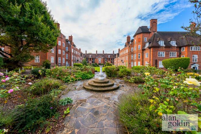 2 Bedroom Flat To Rent In Heathcroft, NW11