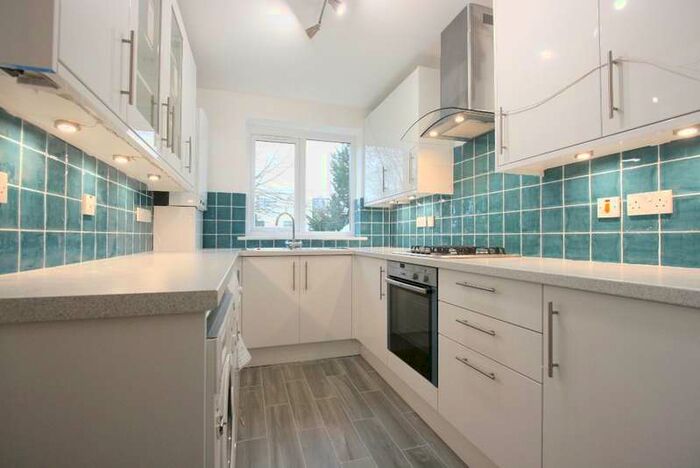 2 Bedroom Apartment To Rent In Eastbury Avenue, Northwood, HA6