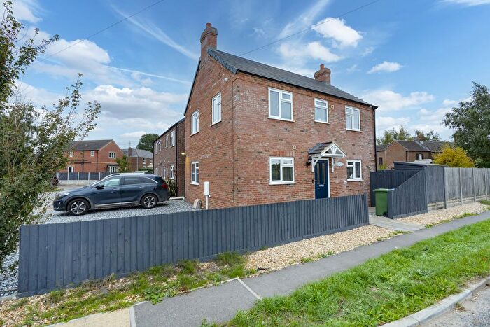 3 Bedroom Detached House For Sale In Station Road, Swineshead, Boston, Lincolnshire, PE20