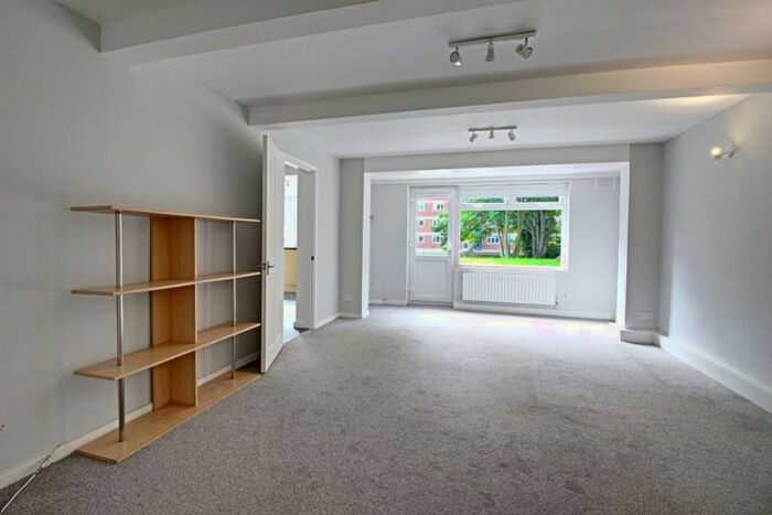 1 Bedroom Flat To Rent In Stanhope Avenue, London, N3