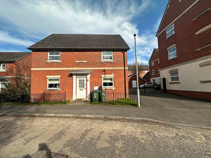 2 Bedroom Flat For Sale In Weston Turville, HP22