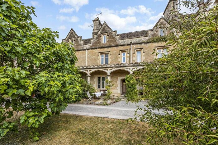 3 Bedroom Character Property For Sale In Silver Street, South Cerney, Cirencester, GL7