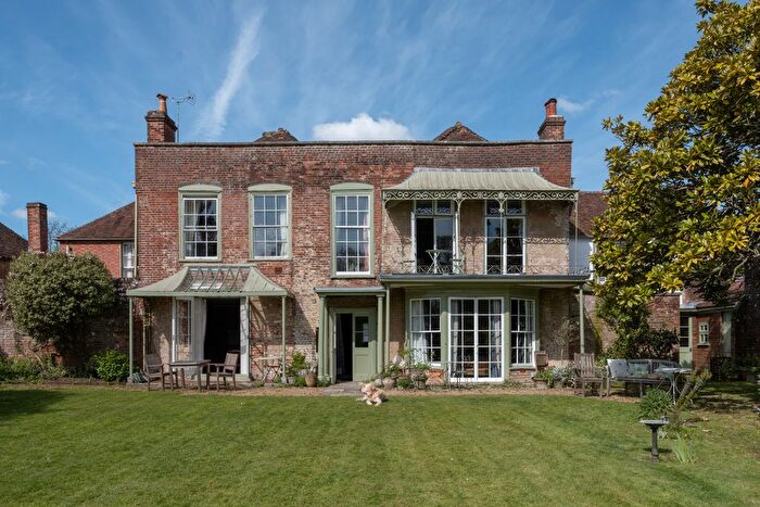 6 Bedroom Detached House For Sale In Willowbank, Titchfield, Hampshire, PO14
