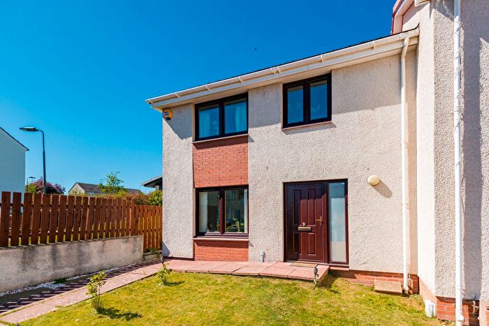3 Bedroom End Of Terrace House For Sale In Catherines Court, Bonnyrigg, EH19