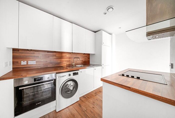 1 Bedroom Flat To Rent In Honeybourne Way, Cheltenham, Gloucestershire, GL50