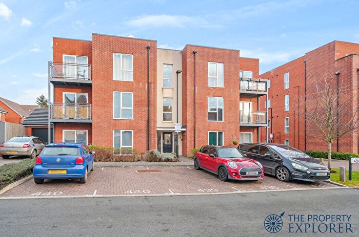 2 Bedroom Flat For Sale In Robertson Way, Robertson Way, RG21