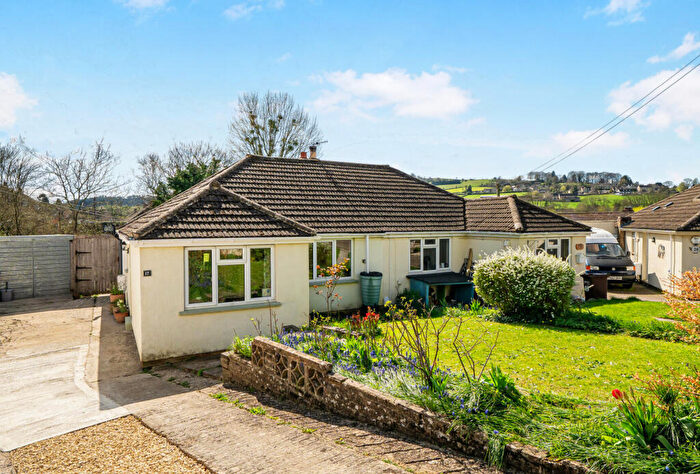 2 Bedroom Bungalow For Sale In Stringers Close, Stroud, Gloucestershire, GL5