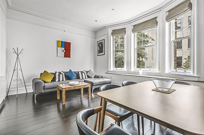 3 Bedroom Flat To Rent In Great Portland Street, London, W1W