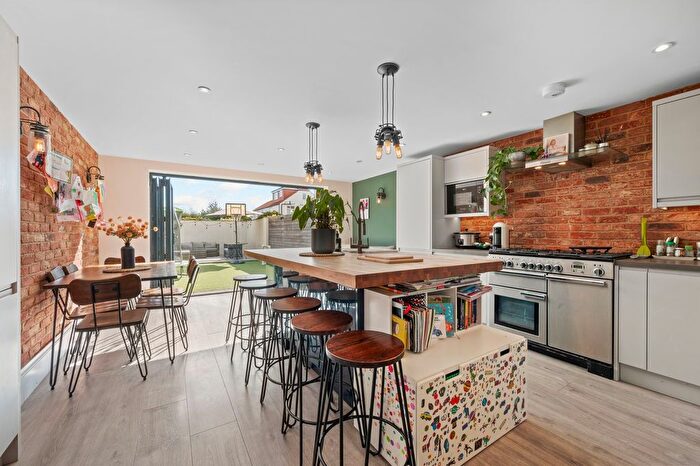 3 Bedroom Terraced House For Sale In Green Lane, Hersham Village, KT12