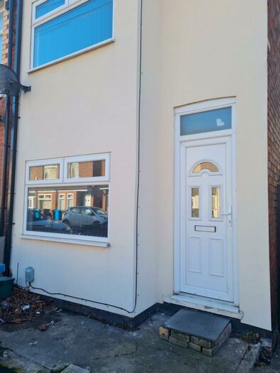2 Bedroom End Of Terrace House To Rent In Essex Street, Hull, HU4