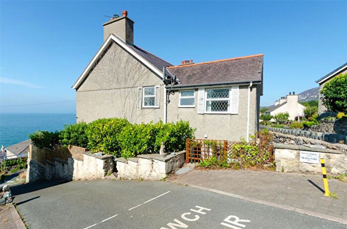 3 Bedroom Semi-Detached House For Sale In Chapel Street, Penmaenmawr, Conwy, LL34