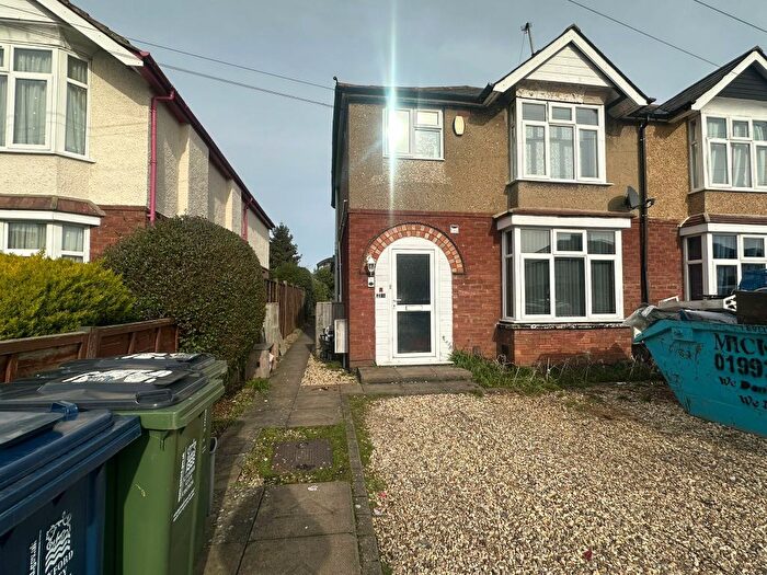 2 Bedroom Flat To Rent In B Eastern Avenue, Oxford, OX4