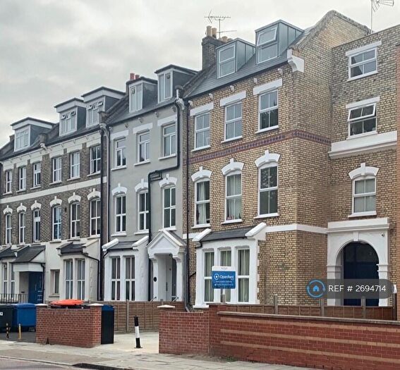 2 Bedroom Flat To Rent In Woodberry Grove, London, N4