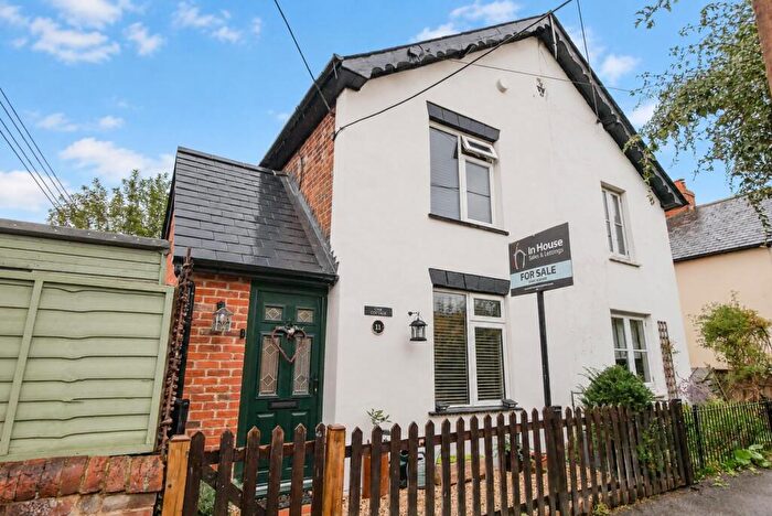 2 Bedroom Semi-Detached House For Sale In Littleworth Road, Benson, OX10