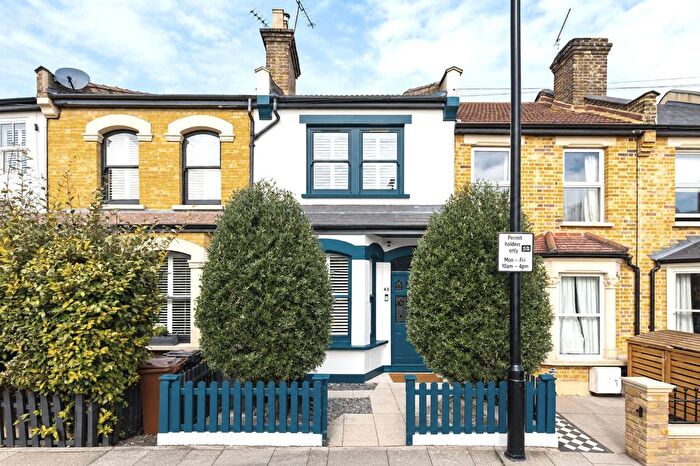 4 Bedroom Terraced House For Sale In Barclay Road, London, E17