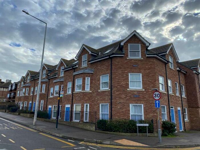 1 Bedroom Flat To Rent In Quex Road, Westgate-on-sea, CT8