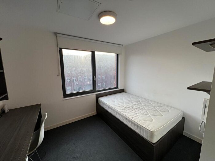 Flat To Rent In Howard Lane, Sheffield, S1