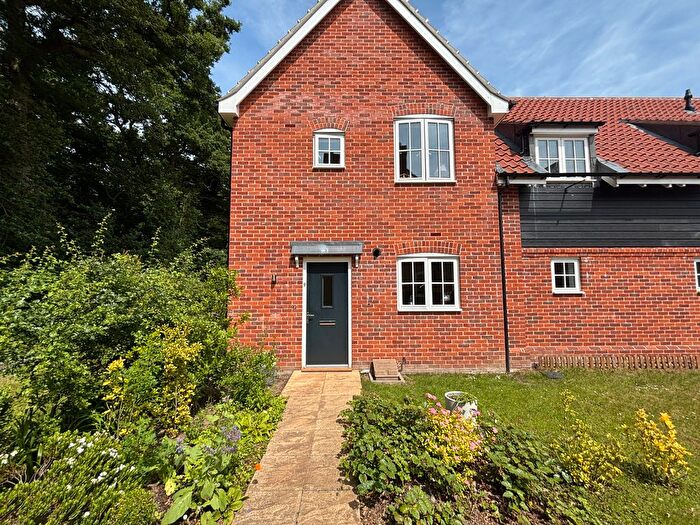 2 Bedroom Property To Rent In Howson Avenue, Holt, NR25
