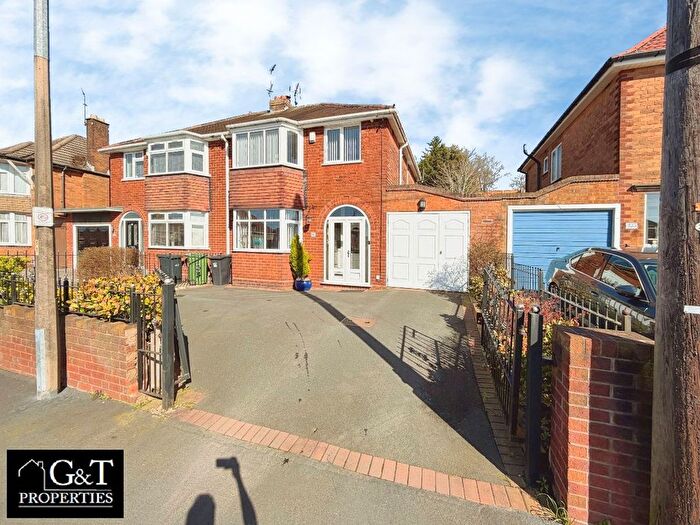 3 Bedroom Semi Detached House For Sale In Sledmore Road, Dudley, DY2