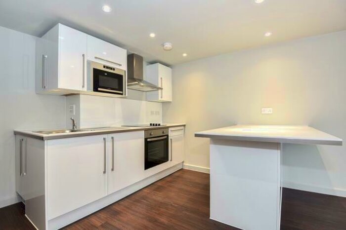 1 Bedroom Apartment To Rent In High Street, Slough, SL1