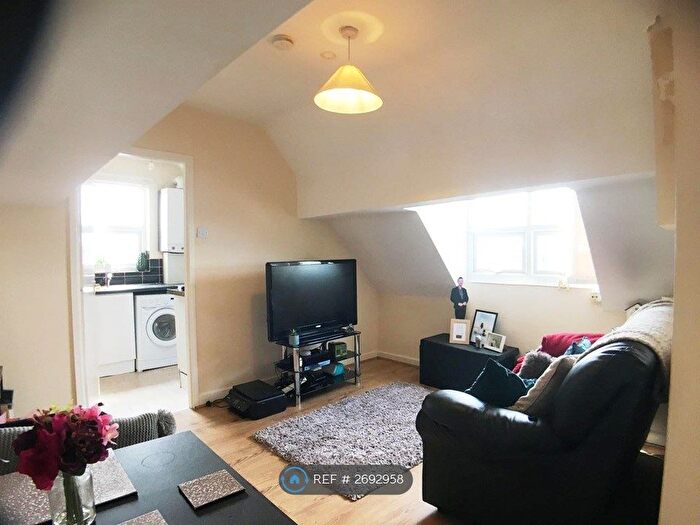 1 Bedroom Flat To Rent In Russian Avenue, Liverpool, L13