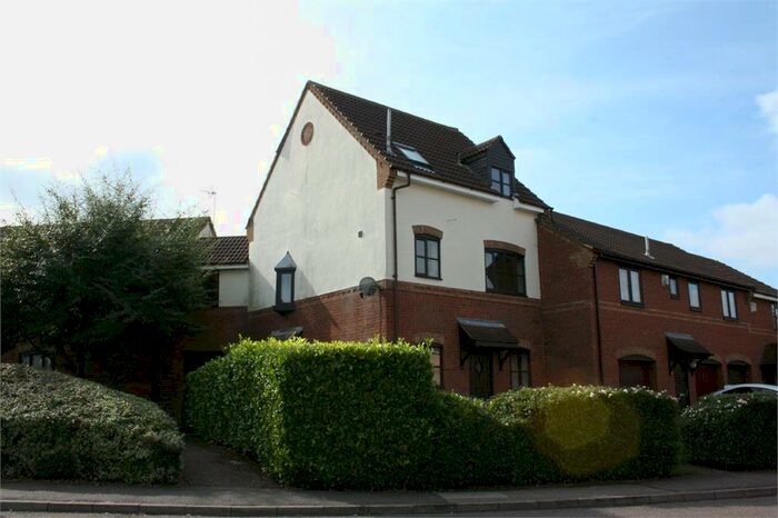 3 Bedroom Maisonette To Rent In Grace Avenue, Oldbrook, Milton Keynes, MK6