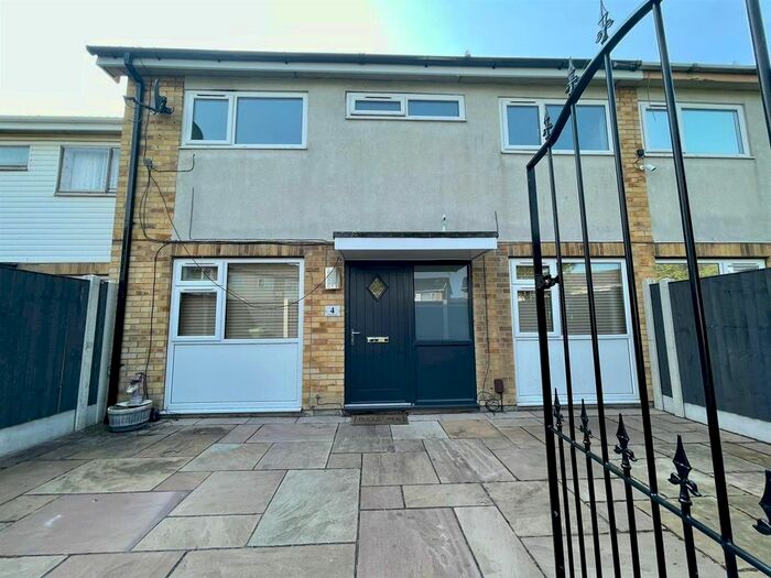 4 Bedroom Property To Rent In Oldman Court, York, YO24