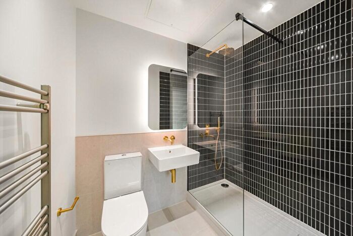 2 Bedroom Apartment To Rent In Deanston Building, Royal Wharf Walk, E16