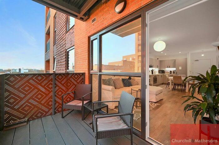 1 Bedroom Flat To Rent In East Acton Lane, London, W3