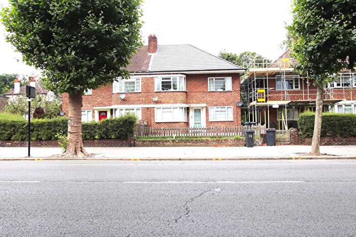 2 Bedroom Maisonette To Rent In Brighton Road, South Croydon, CR2