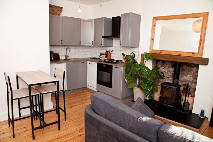 1 Bedroom Flat To Rent In Thirlestane Lane, Marchmont, Edinburgh, EH9